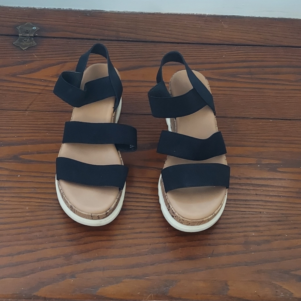 Shoes - Picture 7 of 12
